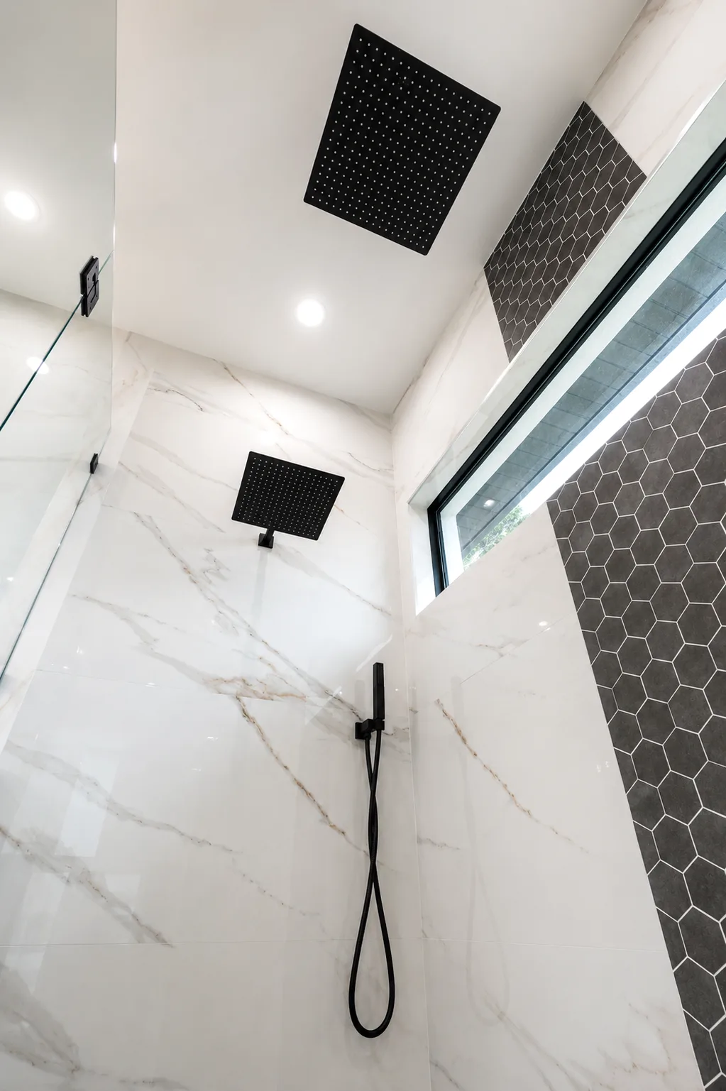 Coral Cove Bathrooms photo 9